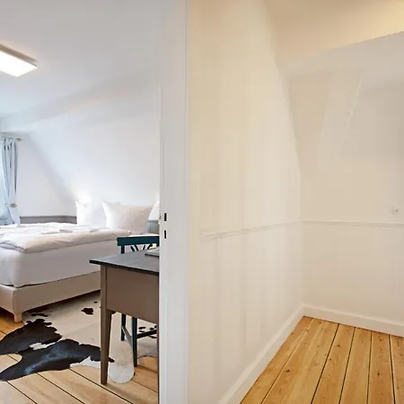 Hobooken Hues * List